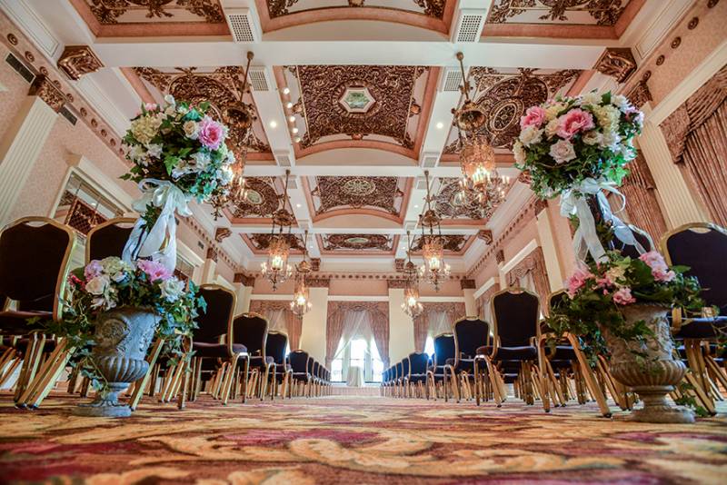Elegant Victorian Style Wedding At The Pfister | Monica & Stuart