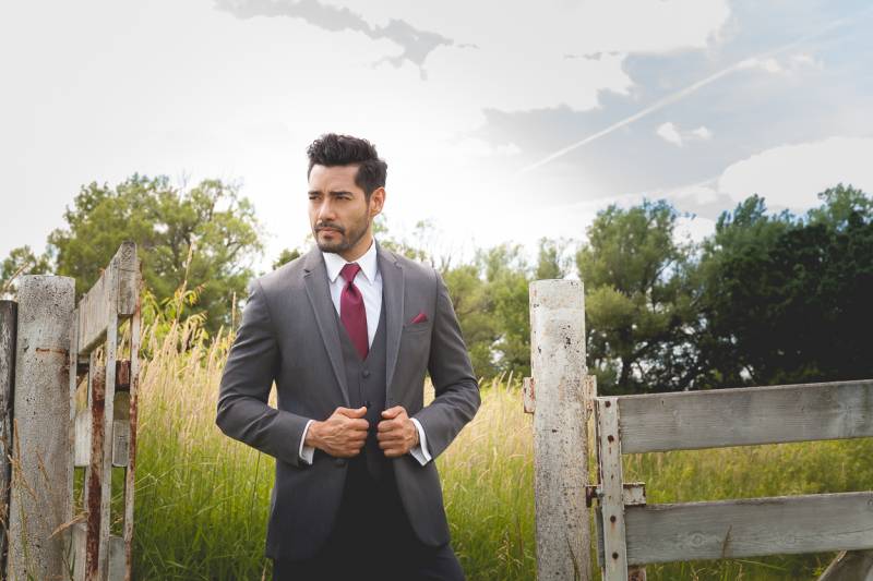 groom attire, tux, tuxedo, suit, groom fashion, groomsmen, tux rental suit rental wisconsin