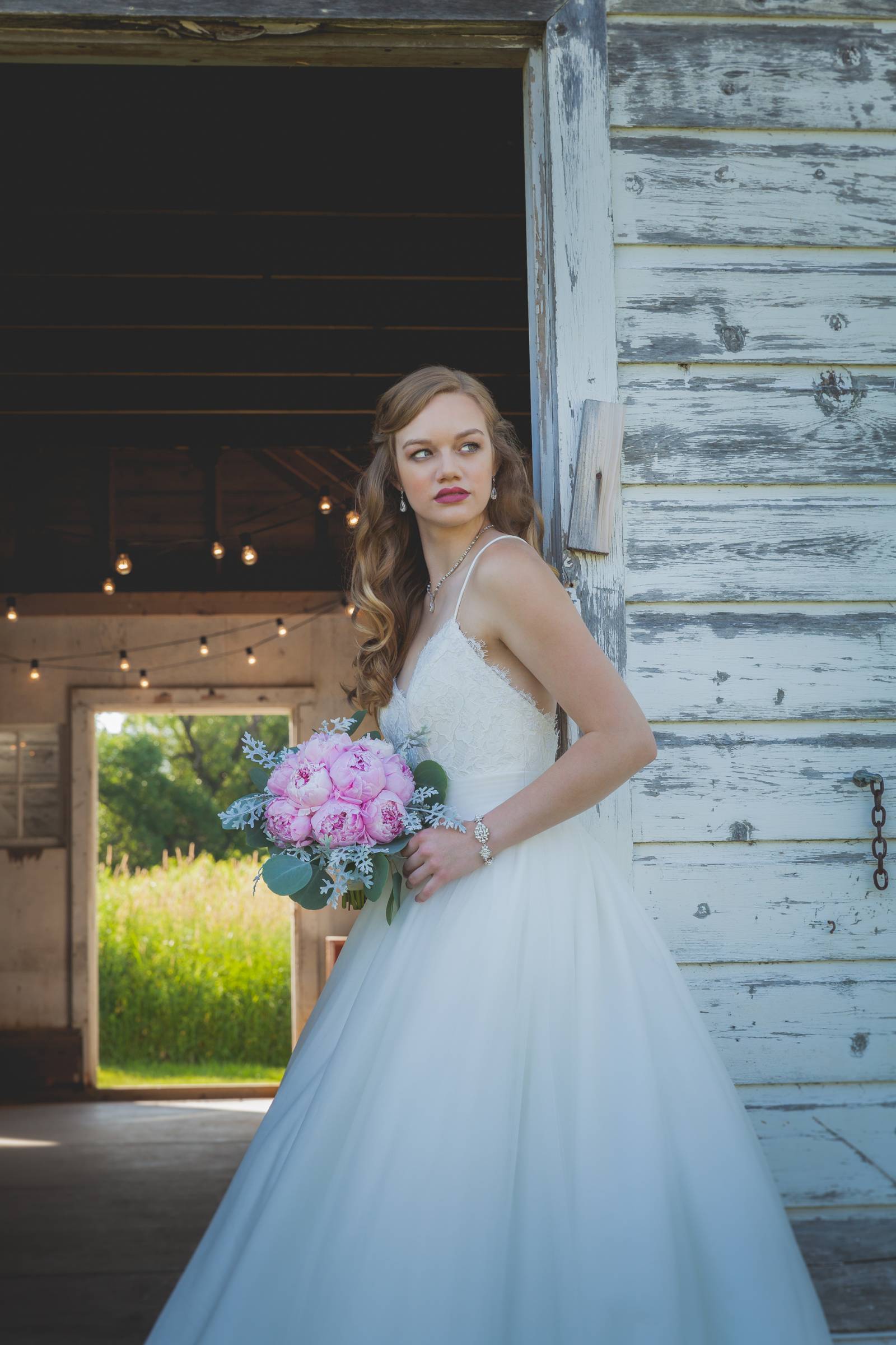 bridal dress, bridal gown, wedding dress, wedding gown, wedding fashion inspiration shoot, bridal sh