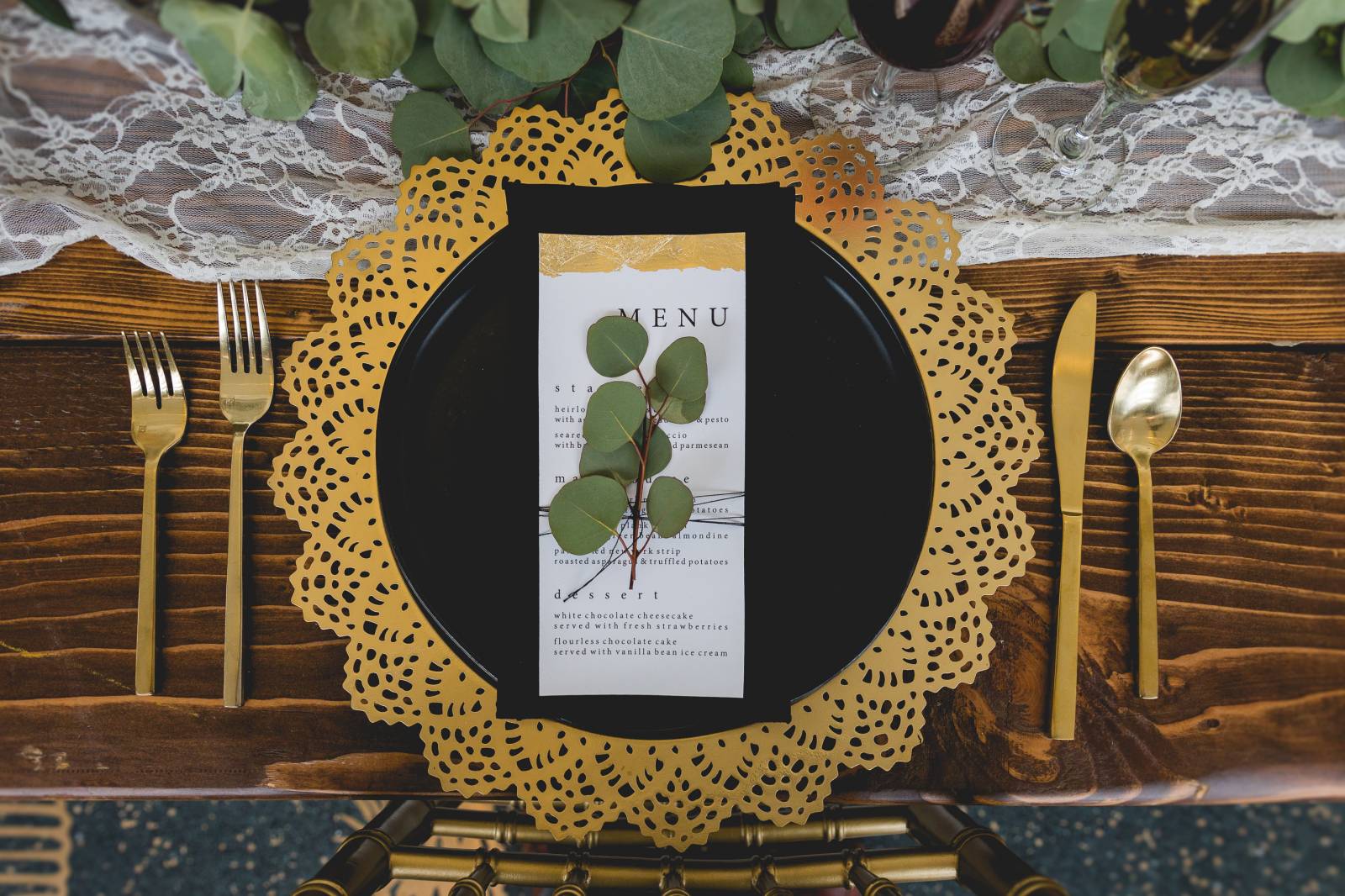 black and gold table setting wedding scape design reception table ideas decor