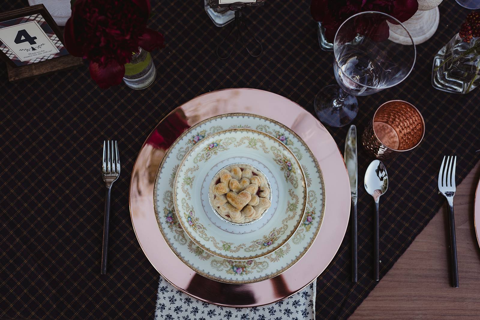 copper chargers, copper plates, mini pies, table setting, table settings