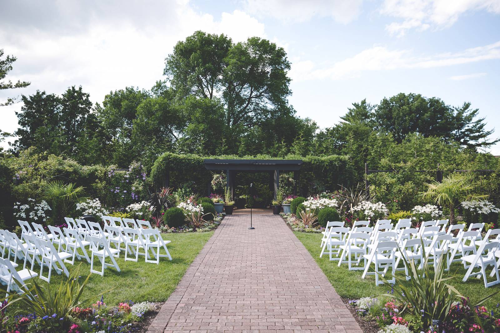outdoor garden ceremony