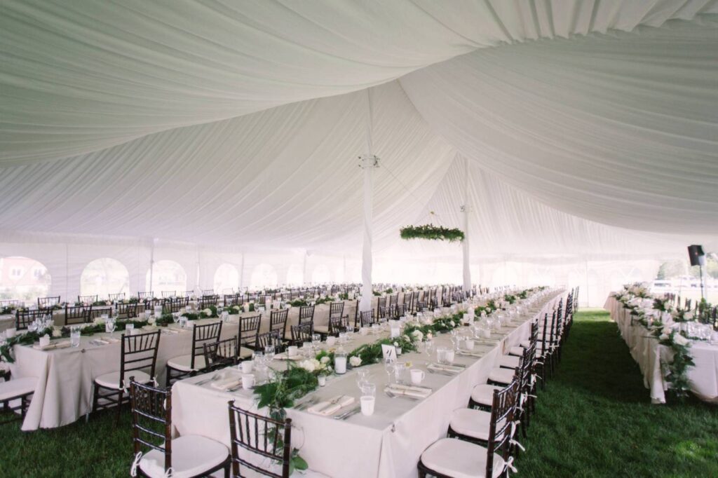 5 OUTDOOR WISCONSIN WEDDING VENUES