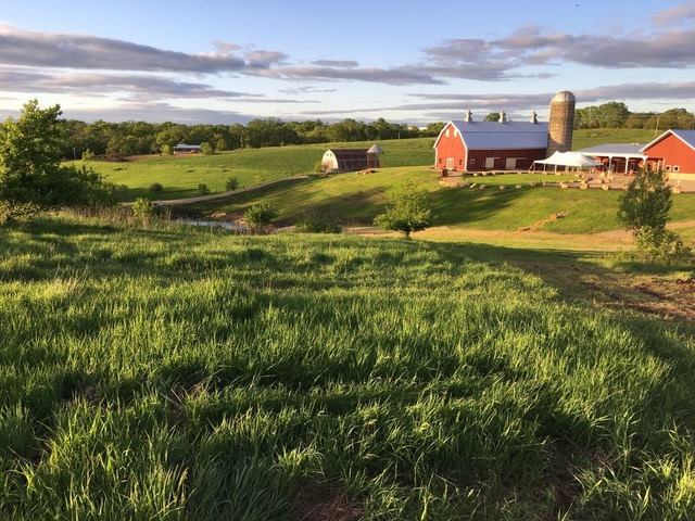 wisconsin barn wedding venue
