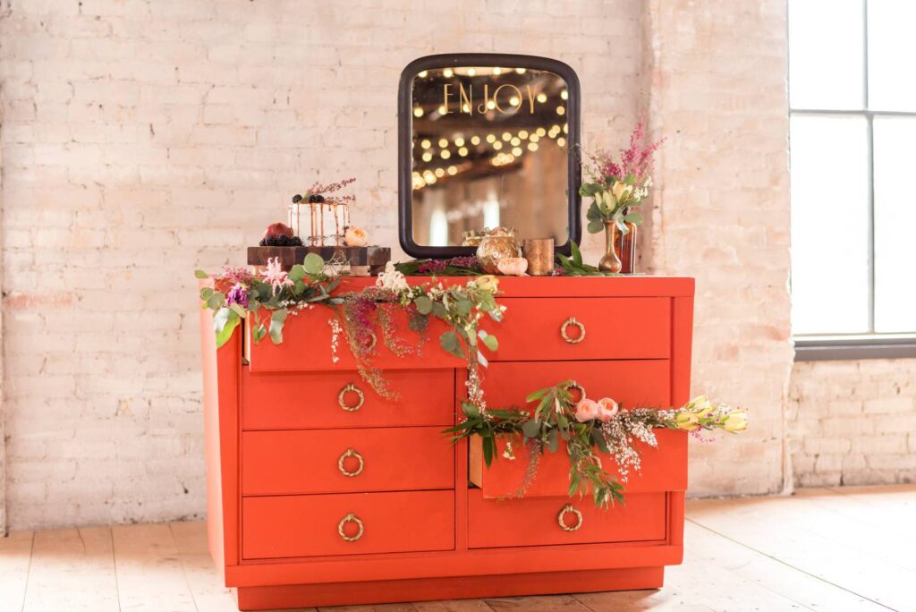 AROUND THE WORLD WAREHOUSE WEDDING INSPIRATION AT THE LAGERET