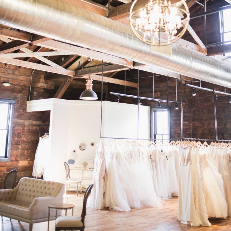 VENDOR SPOTLIGHT | BLUSHING WILLOW BRIDAL BOUTIQUE
