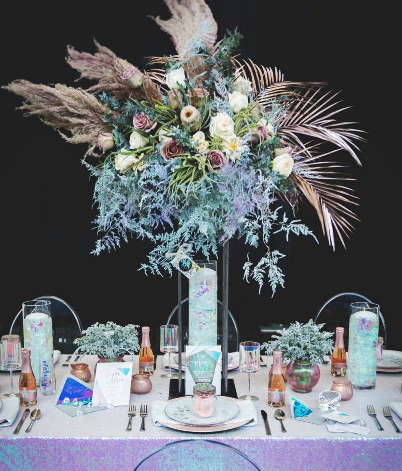 LUMINOUS IRIDESCENT WEDDING INSPIRATION IN SOFT, PASTEL COLOR WITH MODERN ACCENTS
