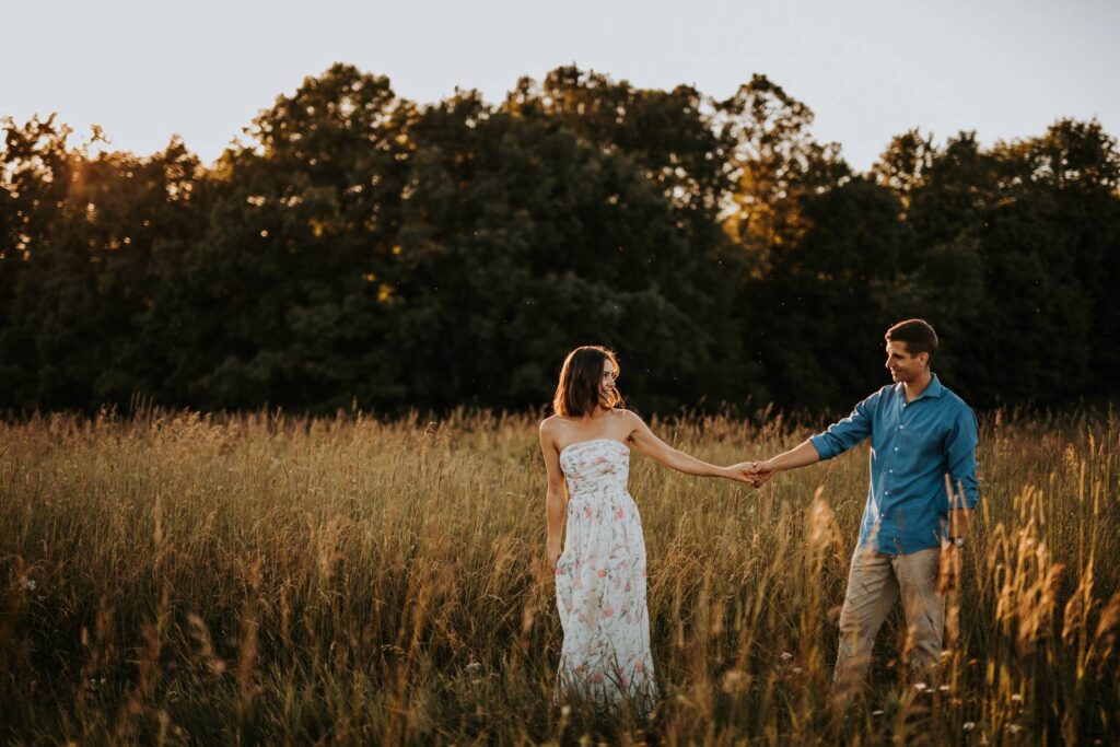 NATURE-FILLED ENGAGEMENT PHOTOS AT FAMILY FARM | JESS + JAMESON