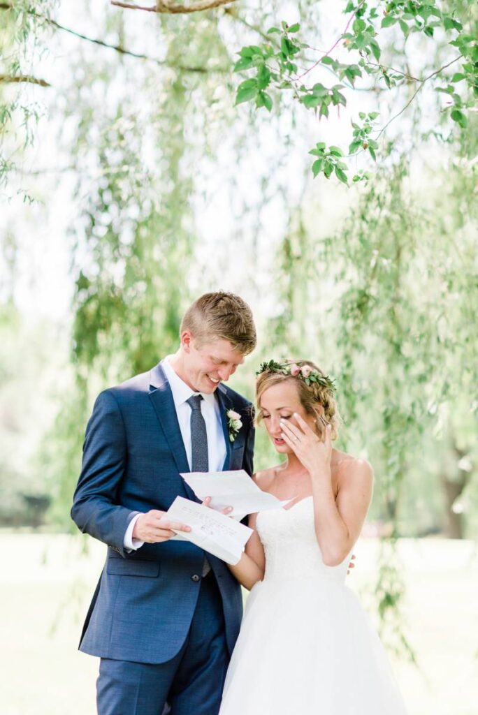 FIRST LOOK, DO OR DON'T?