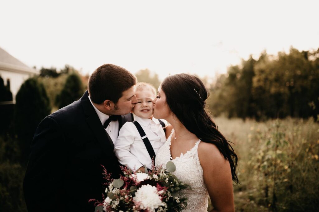 RUSTIC WEDDING WITH VINTAGE GLAMOUR | ASHLEY + JESSE