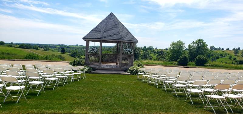 1156007-14621-l-56483damuMYn