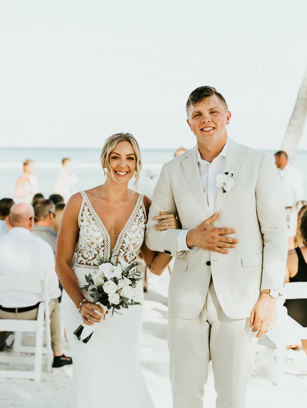 1237759-22601-l-AhY7u8a