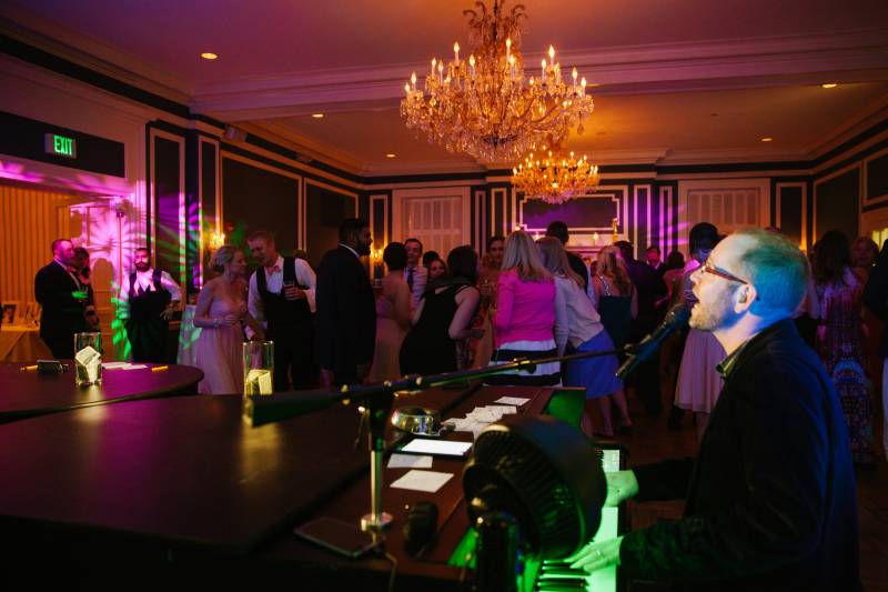 352724-14800-l-56483A9yZu8e