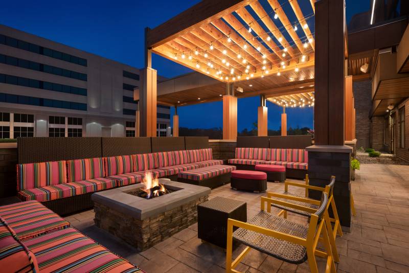 907970-34571-l-56483rYTaWyv