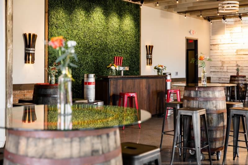 908034-41285-l-56483Tu2esYV