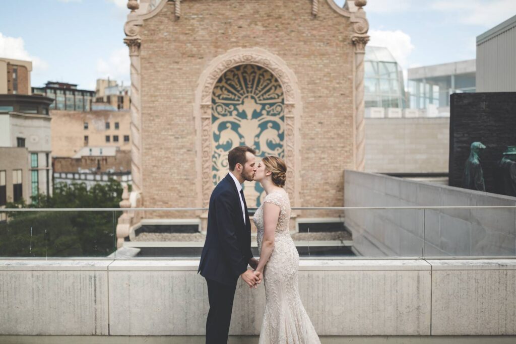 CLASSIC AND INTIMATE REAL WEDDING AT THE MADISON MUSEUM OF CONTEMPORARY ART | LAUREN + JAKE