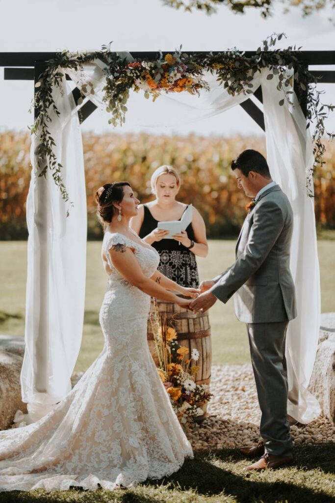 OUR 6 BEST TIPS FOR WRITING YOUR OWN VOWS