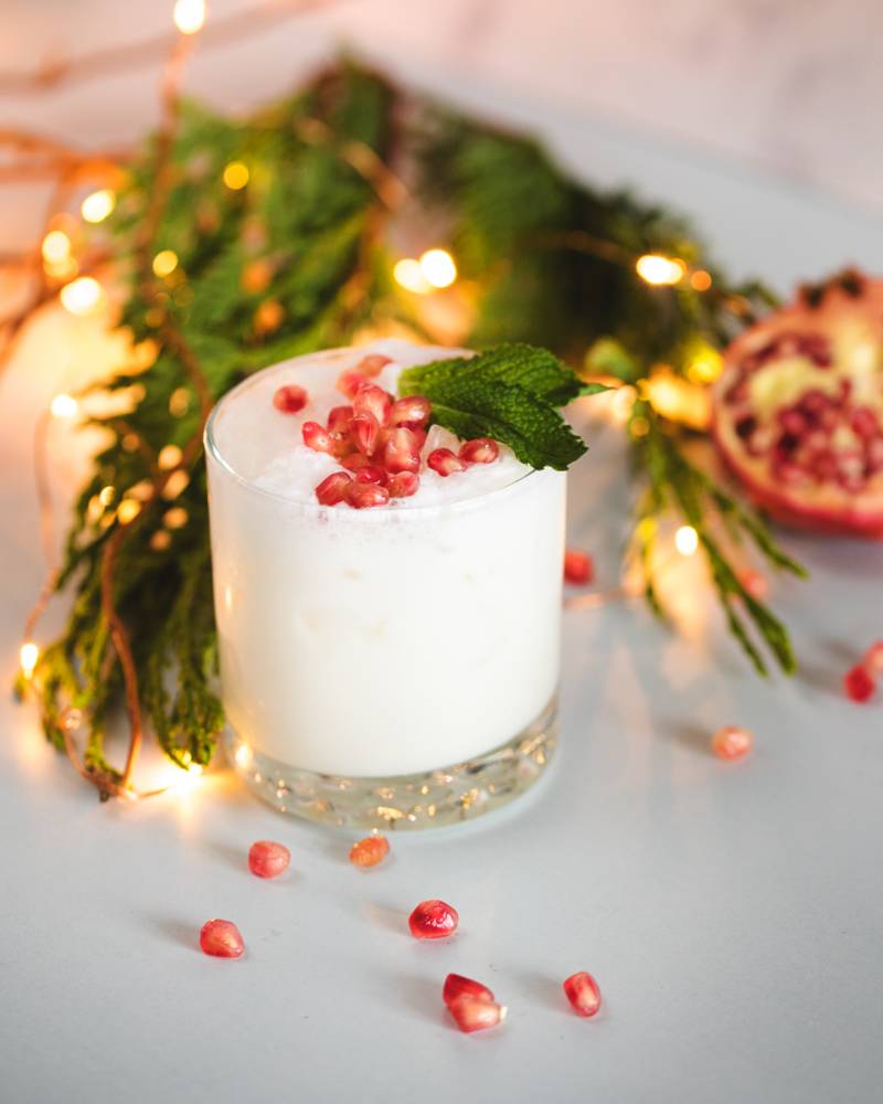 8 HOLIDAY WEDDING SIGNATURE DRINKS