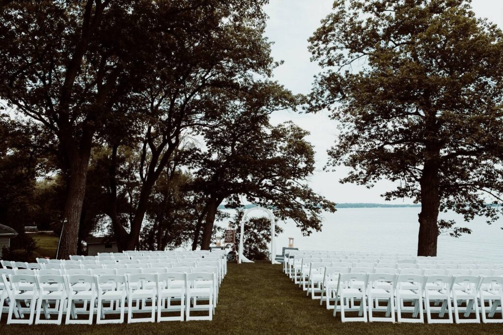 VENDOR SPOTLIGHT | STOUGHTON COUNTRY CLUB | WISCONSIN WEDDING VENUE