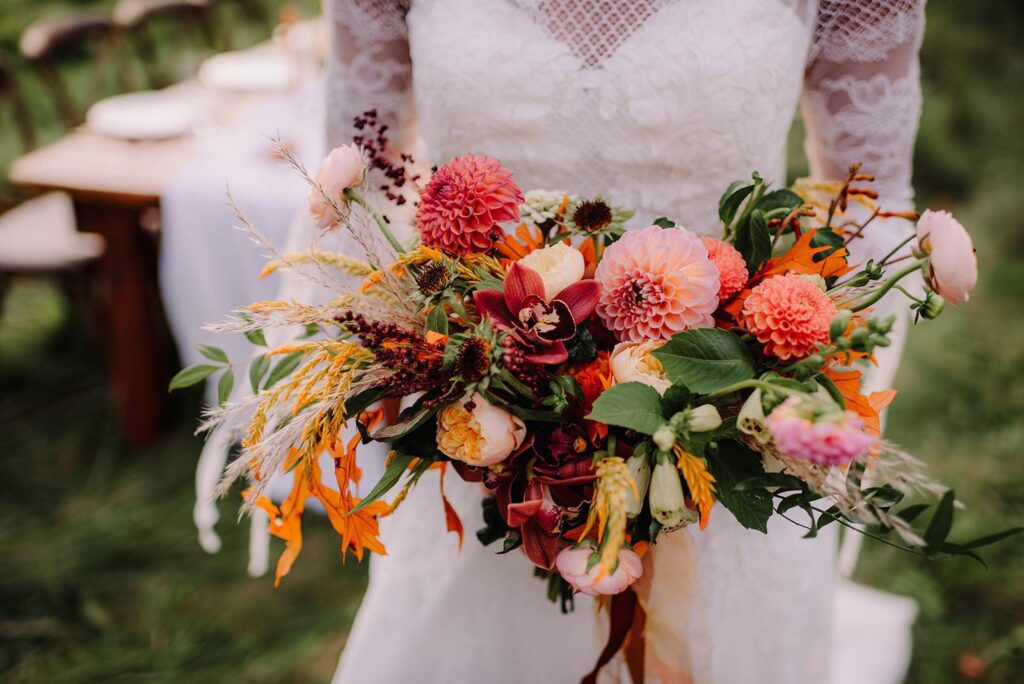 VENDOR SPOTLIGHT | BLOOMS BY BRANDI | MADISON WEDDING FLORIST
