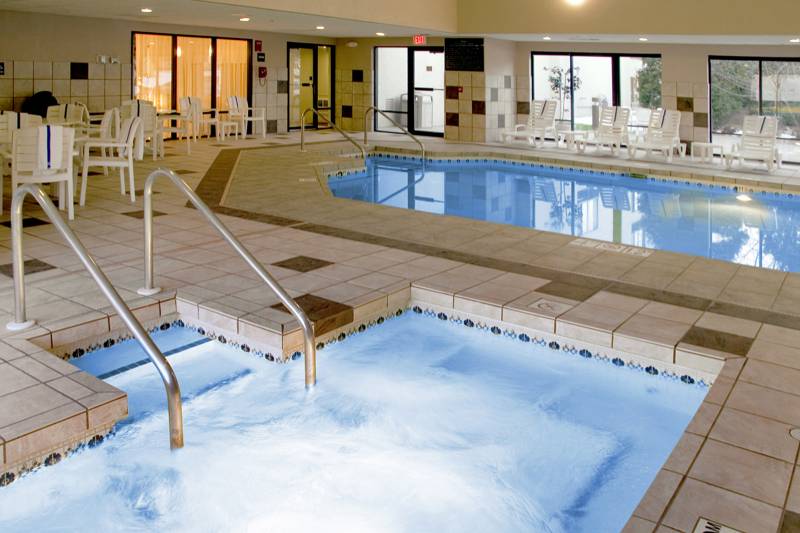 1026226-44938-l-56483AhutEby