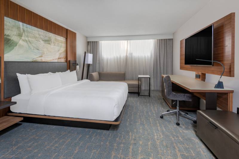 1026789-15121-l-56483SyJaDUV