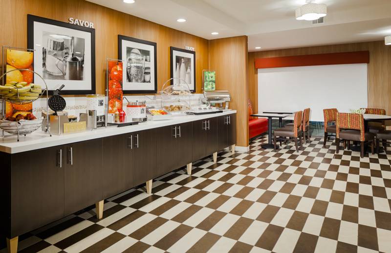 1028801-44938-l-56483Uvu4uge