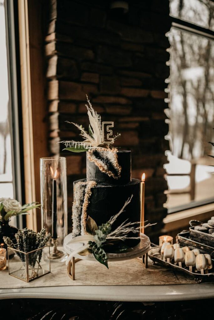 RUSTIC MEETS BOLD GLAM NEW YEARS EVE STYLED WEDDING SHOOT | WISCONSIN WEDDING INSPIRATION