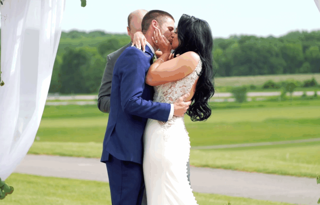 VENDOR SPOTLIGHT | ELLA BELLA PRODUCTIONS | WISCONSIN WEDDING VIDEOGRAPHY + PHOTOGRAPHY