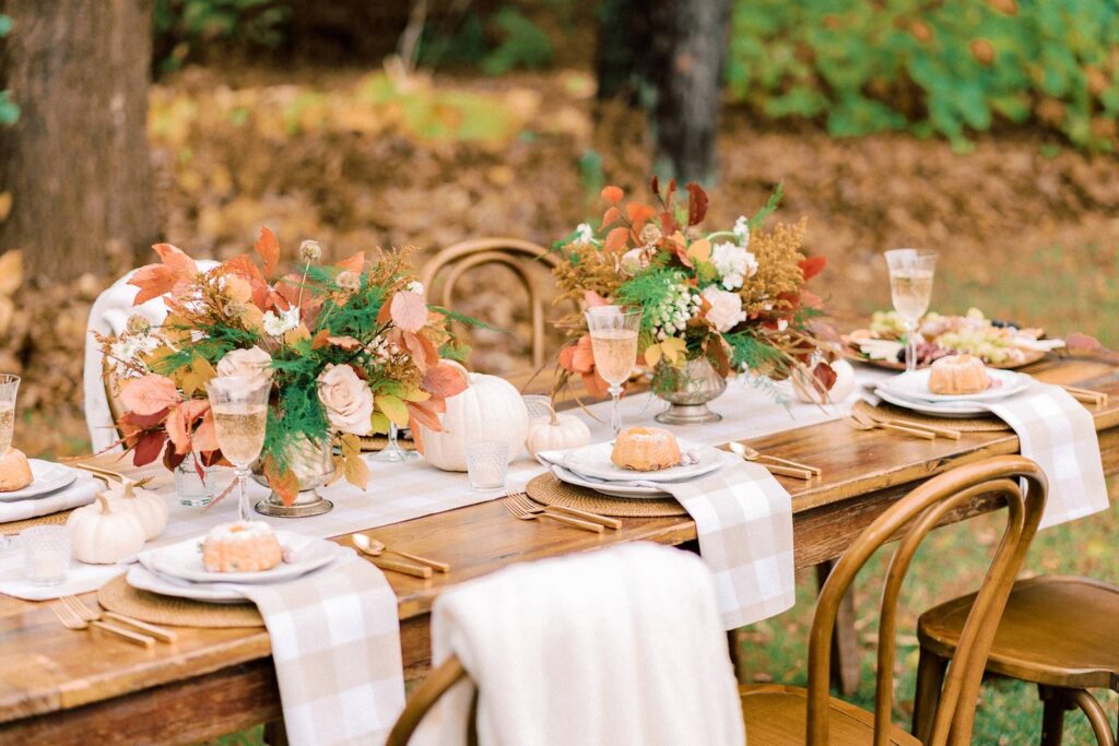 HARVEST GATHERING-INSPIRED ROMANTIC FALL BACKYARD STYLED SHOOT