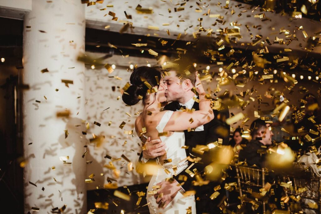 CLASSIC ELEGANT + MODERN NYE WEDDING AT CREAMERY 201