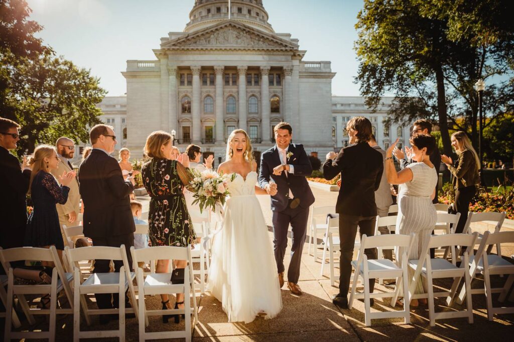 INTIMATE + ROMANTIC DOWNTOWN MADISON WEDDING AT THE WISCONSIN STATE CAPITOL | KRISTINA + MYLES