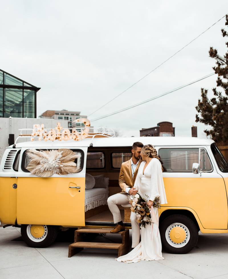 '70s INSPIRED GOLDEN SUMMER MODERN BOHO STYLED SHOOT AT THE TINSMITH