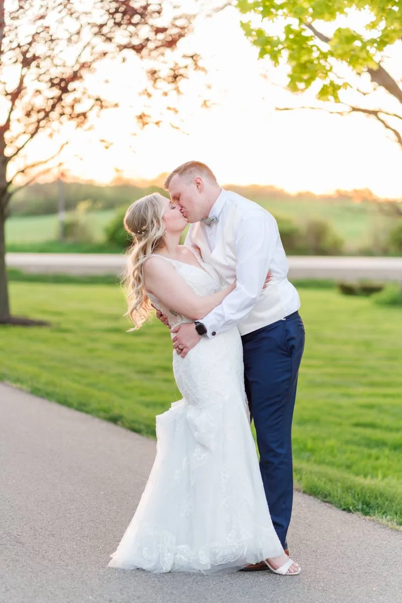 1233163-51431-l-56483eLYtuNY