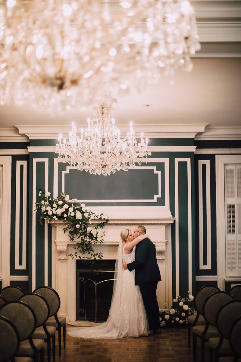 1188308-42893-l-56483UbANuva