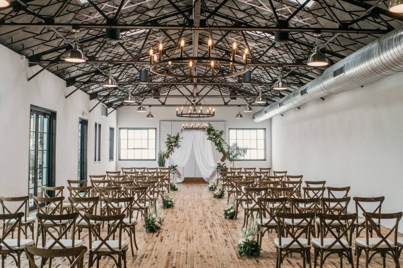 1155999-15143-l-56483uby3Ema