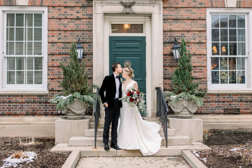 CLASSY NEW YEAR'S EVE WEDDING CELEBRATION AT THE MADISON CLUB | EMILY + JACOB