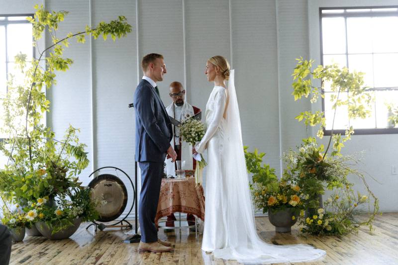 1205749-49993-l-56483UneLapY