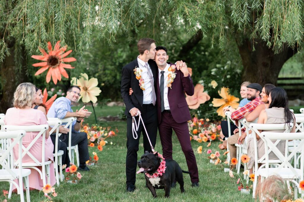 HERE COMES THE SUN | A BRIGHT + PLAYFUL FLORAL-INSPIRED WEDDING DESIGN AT HARVEST MOON POND NEAR MADISON, WISCONSIN