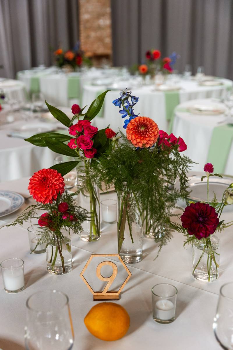 1214601-46571-l-56483YsAzAmE