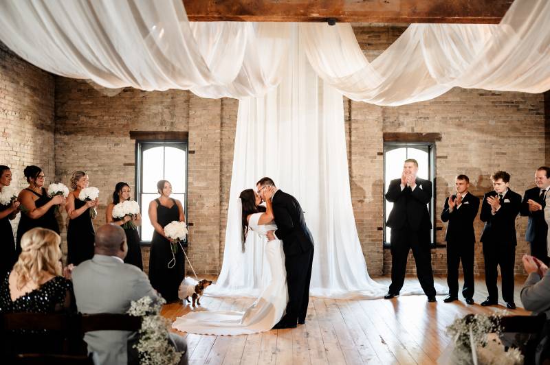 1214602-46571-l-56483vUXu4u3