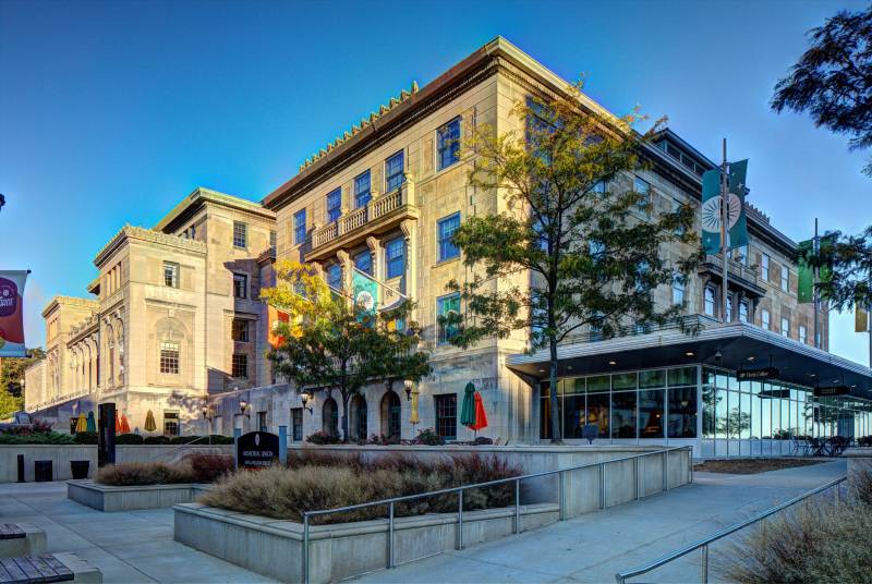 1216166-50855-l-56483HEpUseb