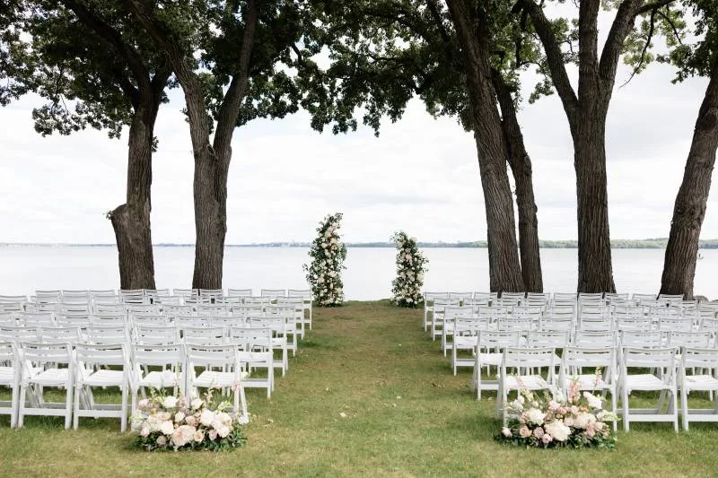 1239120-49998-l-56483DAjA7AT