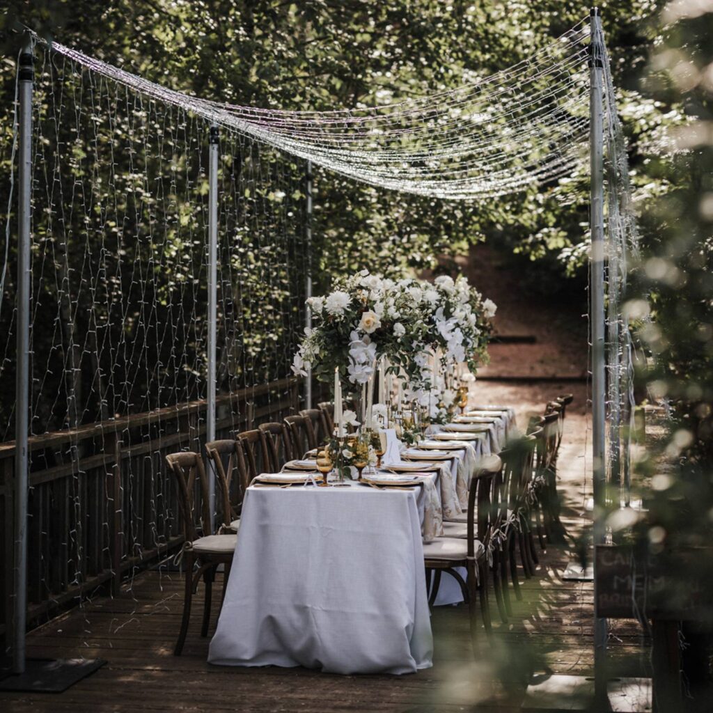 ROMANTIC ENCHANTED FOREST WEDDING INSPIRATION AT CARIBOU BAY RETREAT IN WISCONSIN