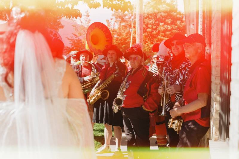 1219930-50943-l-56483USY5AXY