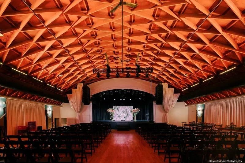 1237896-50941-l-564836YBAWyX