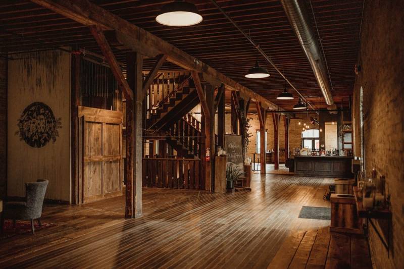 1220347-50953-l-56483E3aheLY