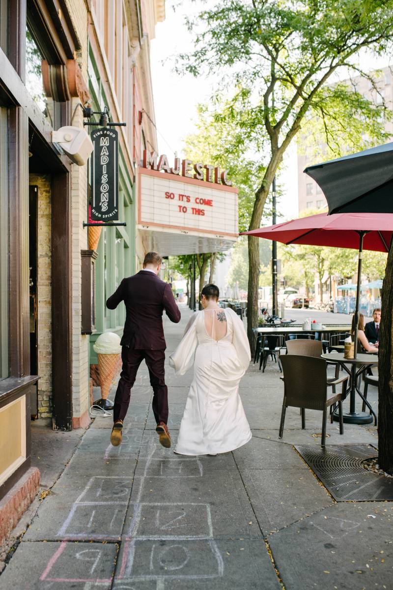 1220360-50954-l-56483BE4AMu9