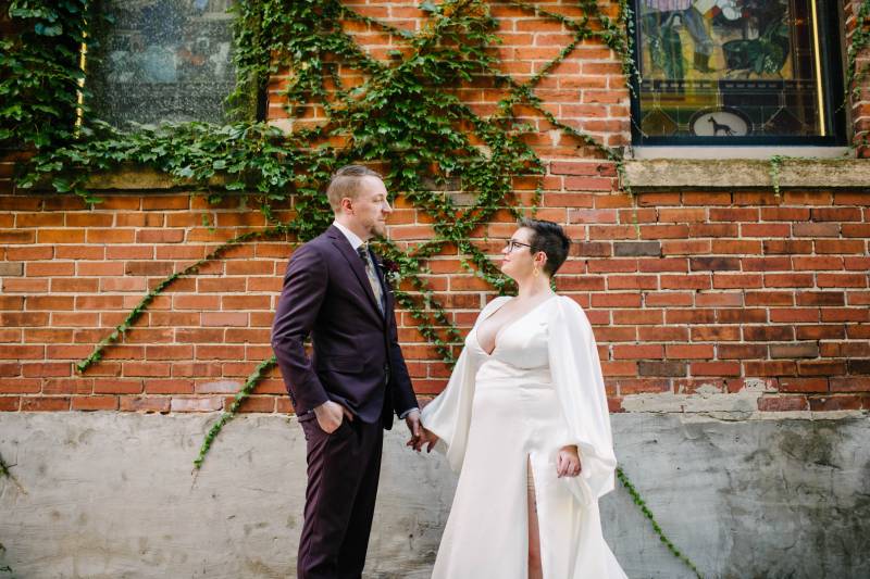 1220361-50954-l-56483E9YdA2U