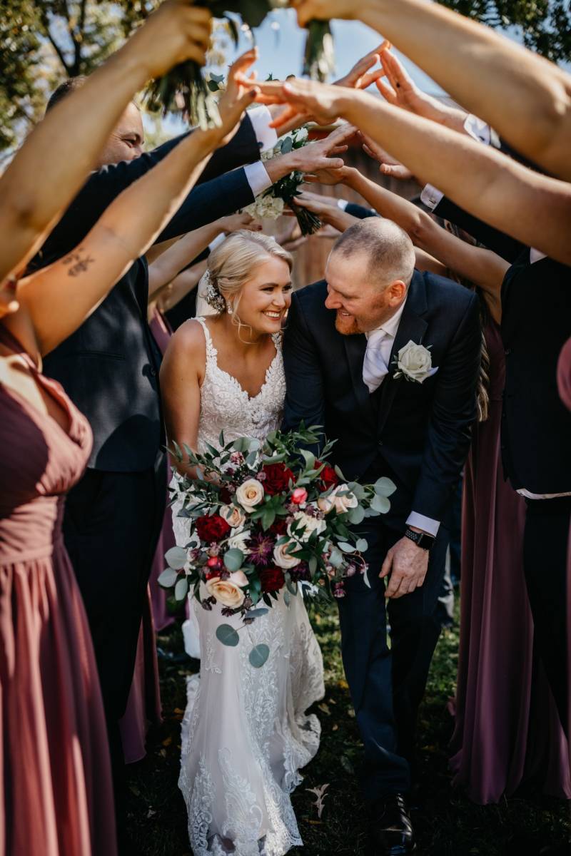 1220487-50960-l-56483EqEguZA